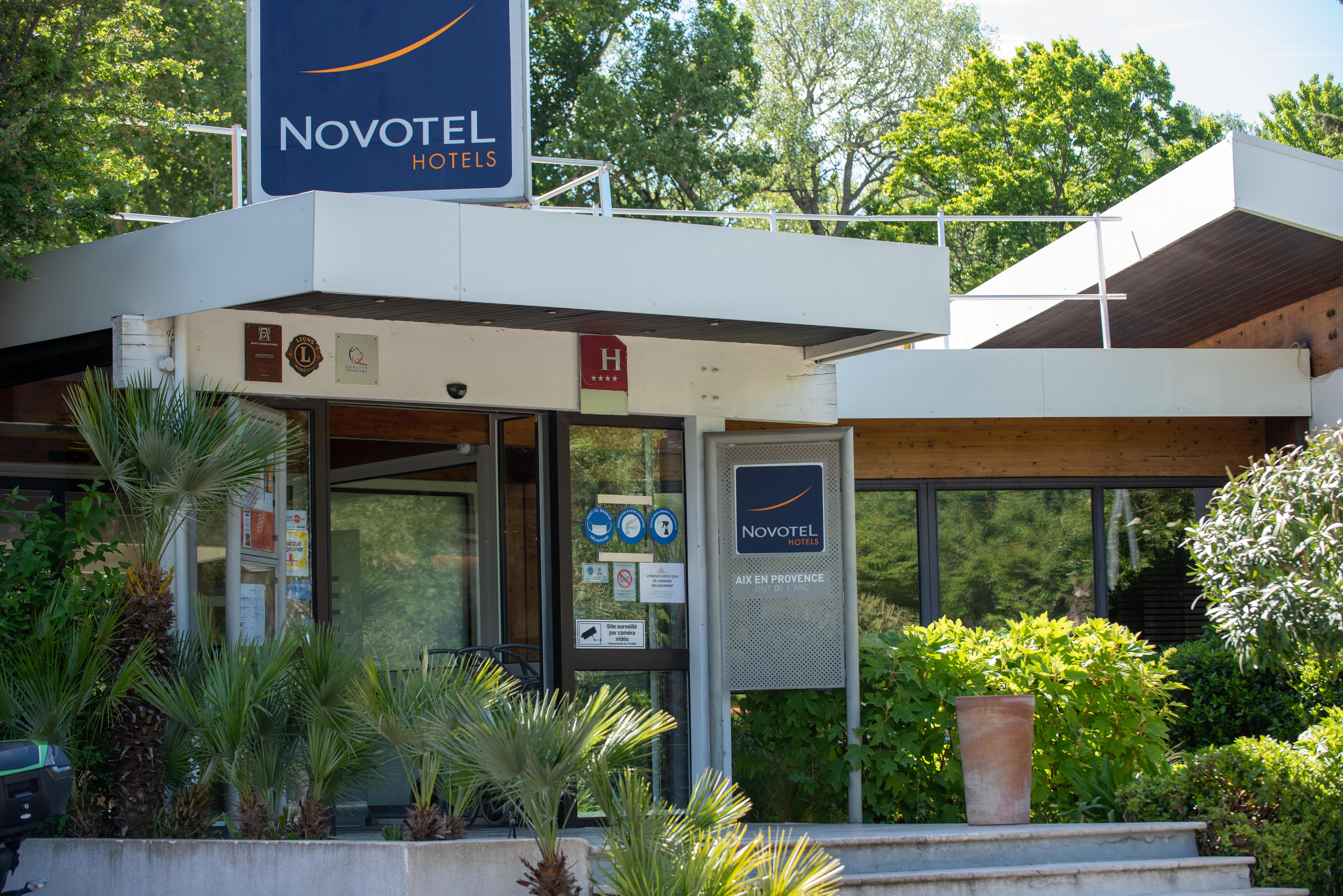 Novotel Aix-En-Provence Pont De L'Arc Esterno foto